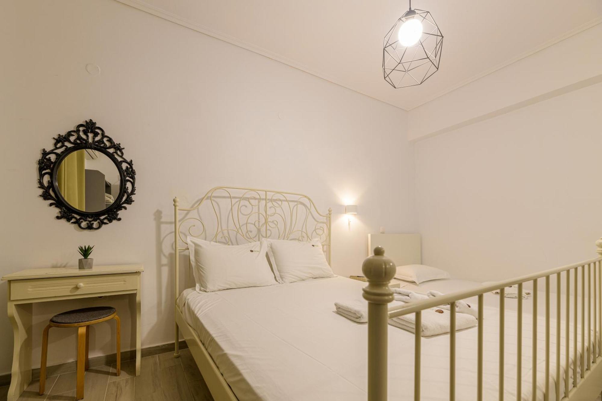 Denise Studios And Apartments Аргасі Екстер'єр фото