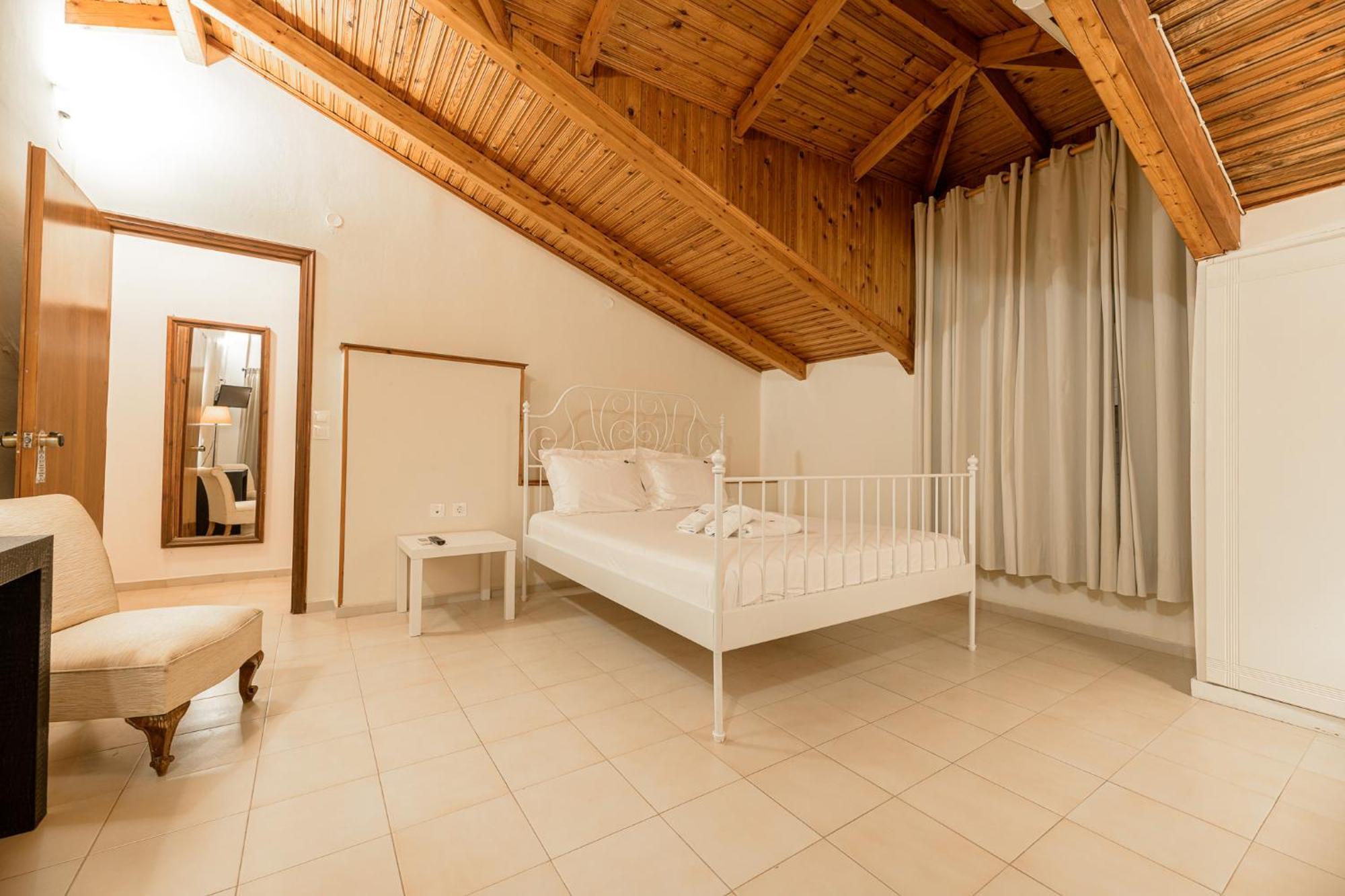 Denise Studios And Apartments Аргасі Екстер'єр фото