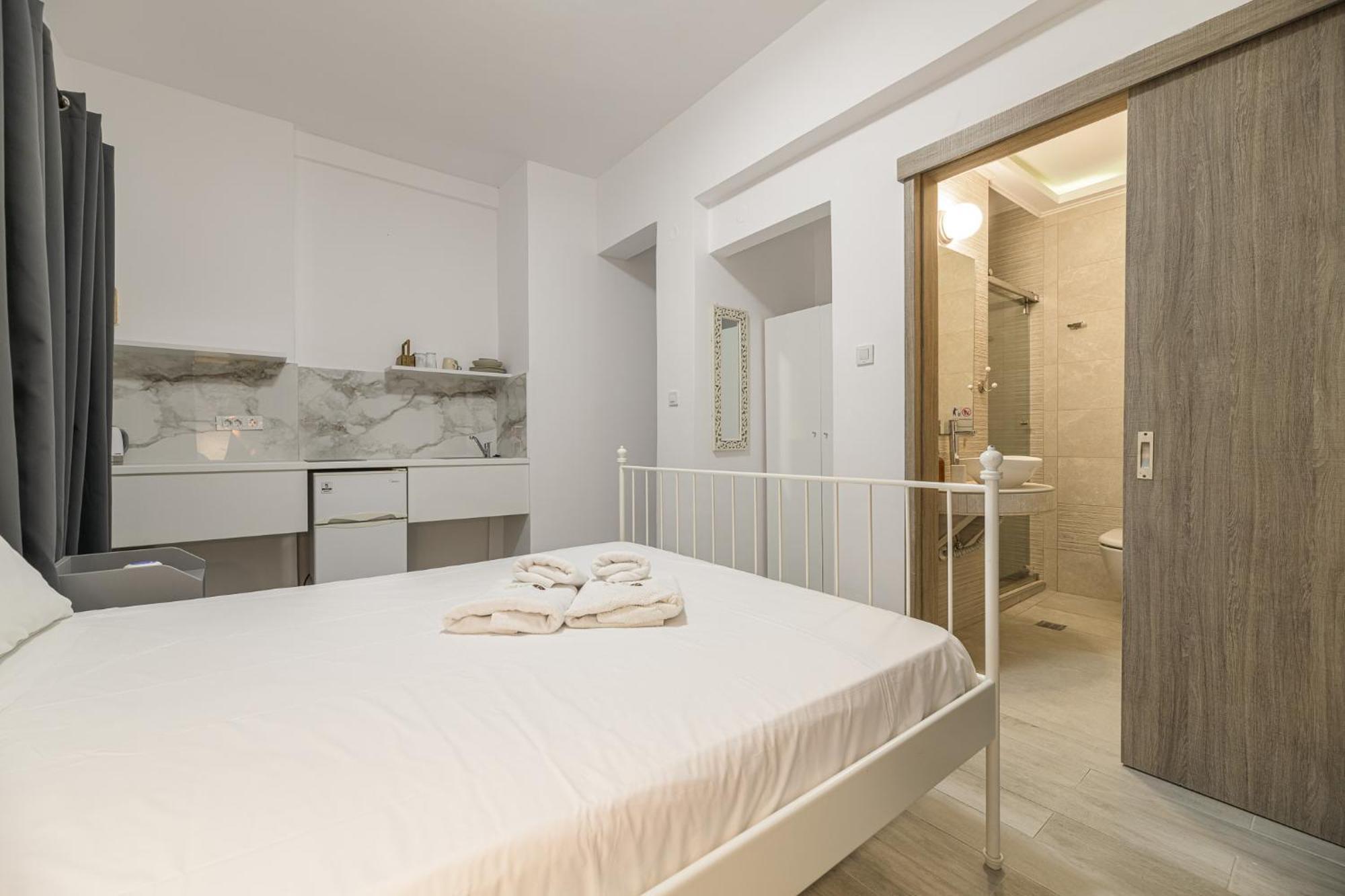 Denise Studios And Apartments Аргасі Екстер'єр фото