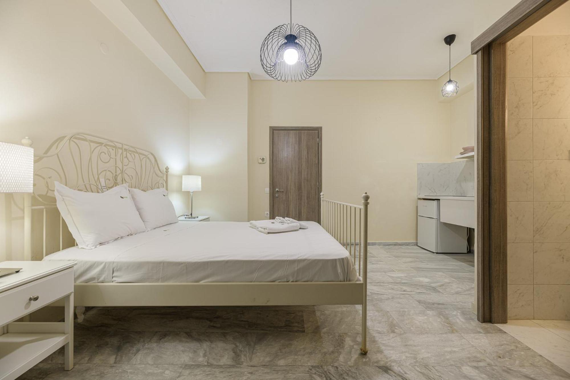 Denise Studios And Apartments Аргасі Екстер'єр фото