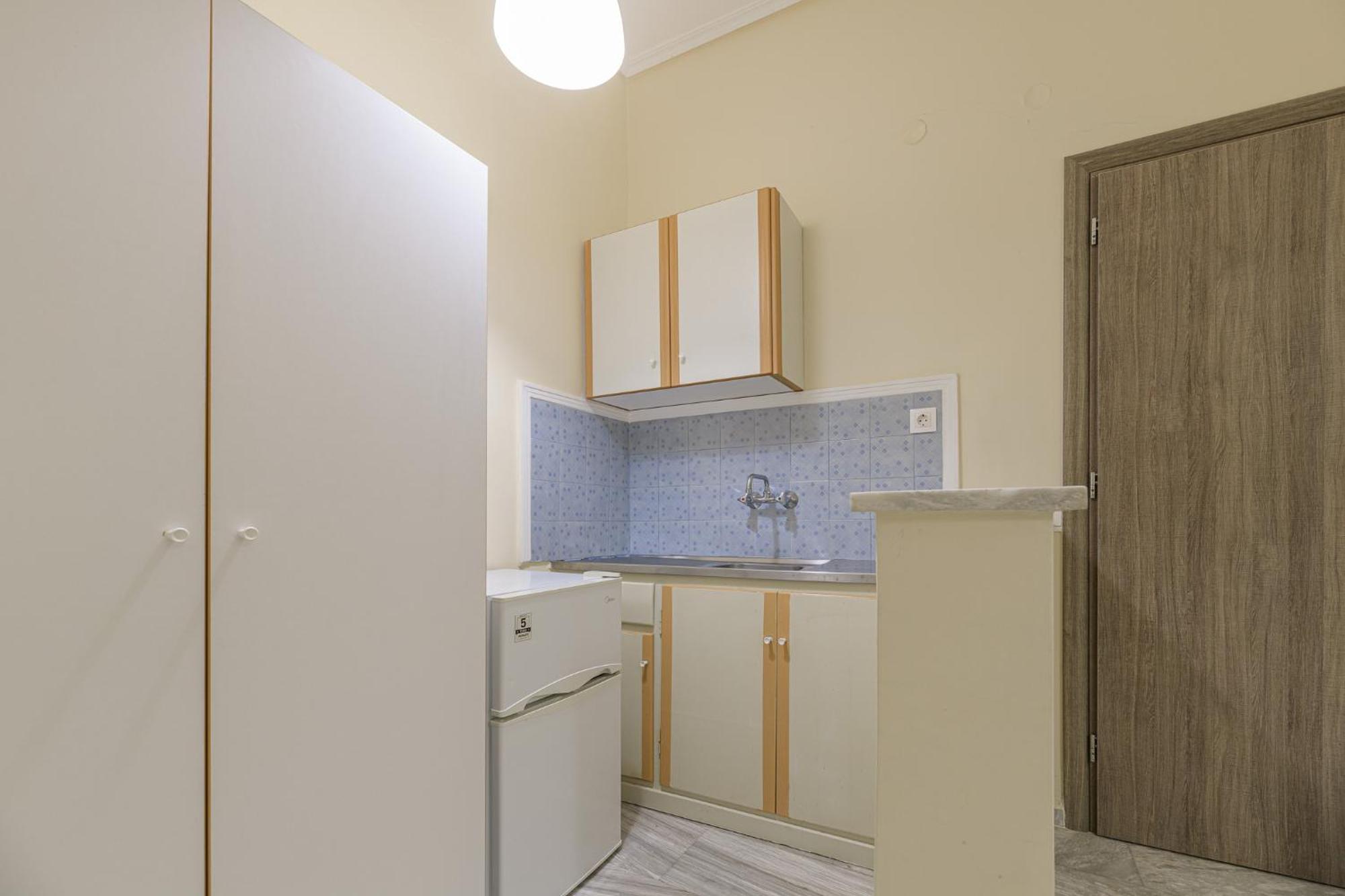 Denise Studios And Apartments Аргасі Екстер'єр фото